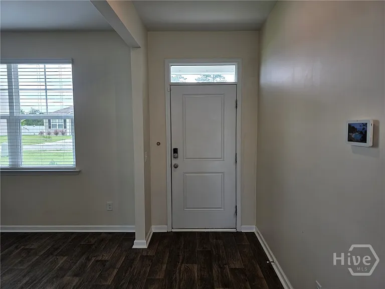 114 Troupe Dr — Photo 4