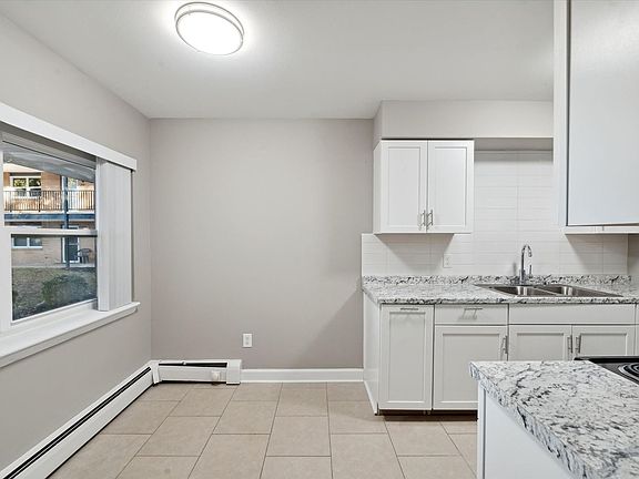 3rd image of 3838 W Sylvania Ave #302