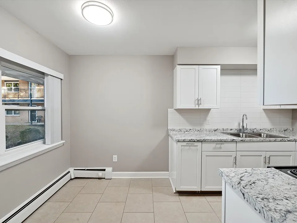 3838 W Sylvania Ave