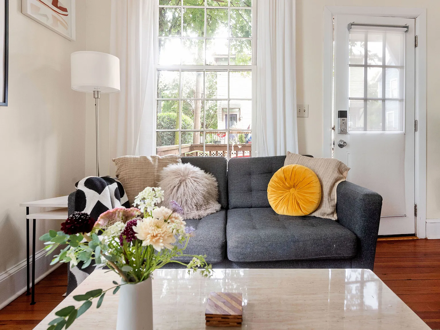 1 bed, 750 sqft, $2,500 — Photo 4