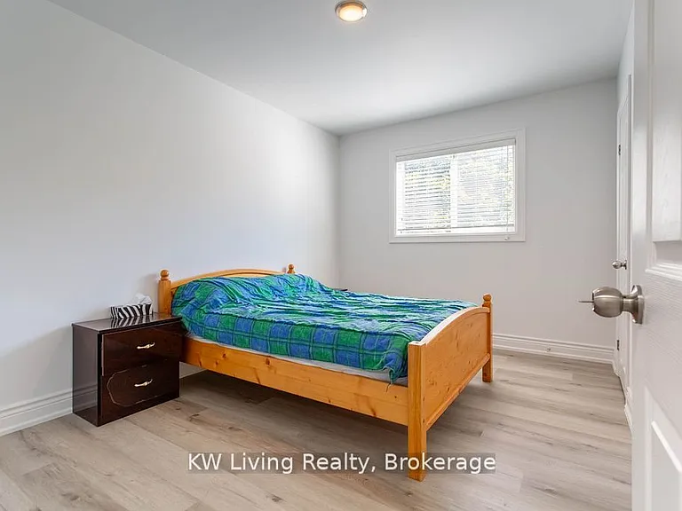 702 Lake Dr S — Photo 31