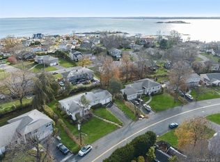 43 Rodman Oval, New Rochelle, NY 10805