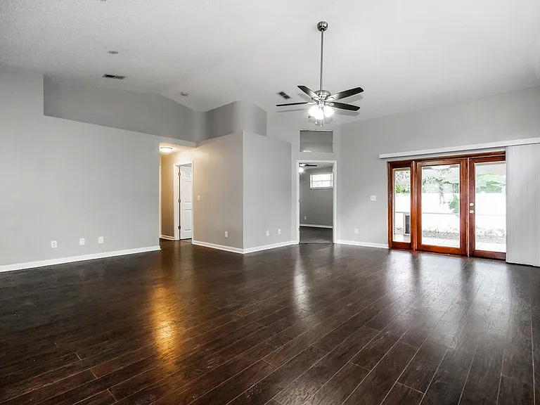 4022 Fontana Pl — Photo 6