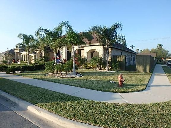 3rd image of 1517 Granada Cir