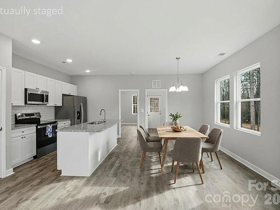 5th image of 368 Lippard Farm Rd