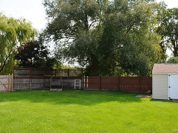 3rd image of 1539 Sherwood Ave