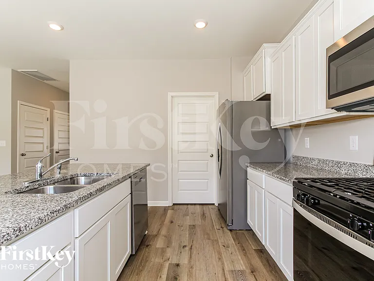1313 Chelsea Park Trl — Photo 9