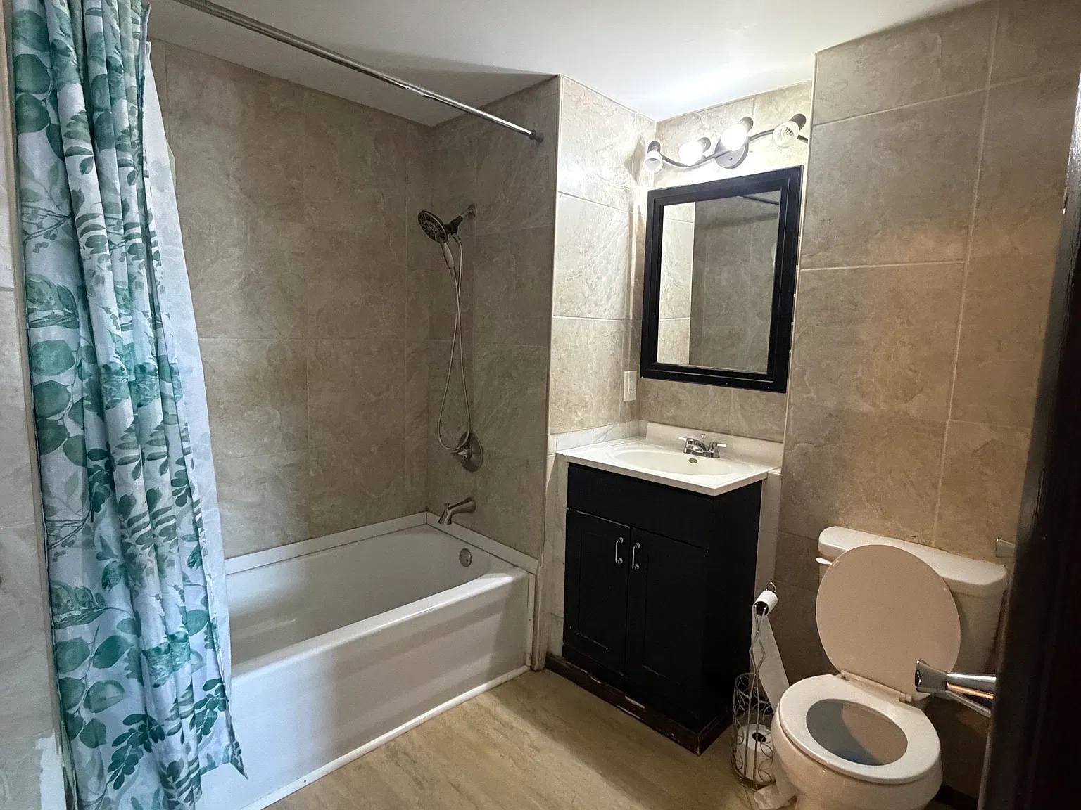 2 bed, 1020 sqft, $1,250 — Photo 4