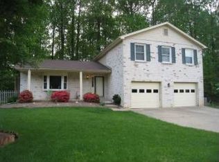6718 Stonecutter Dr, Burke, VA 22015