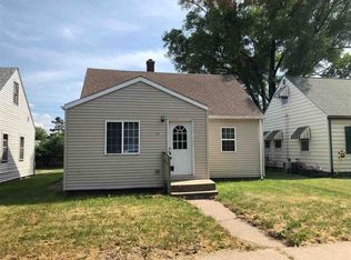 3123 Magnolia Ave, Davenport, IA 52802