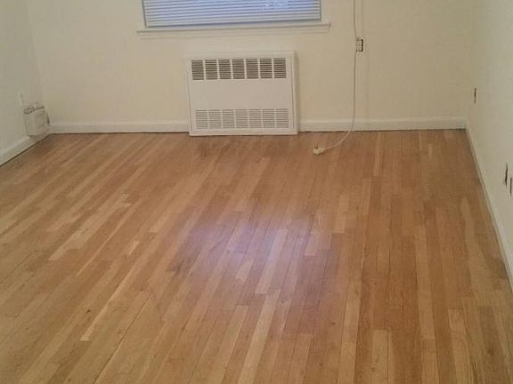 4th image of 7002 Avenue U