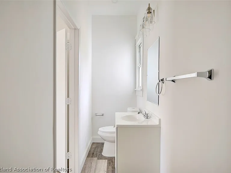 199 E Camphor St — Photo 20
