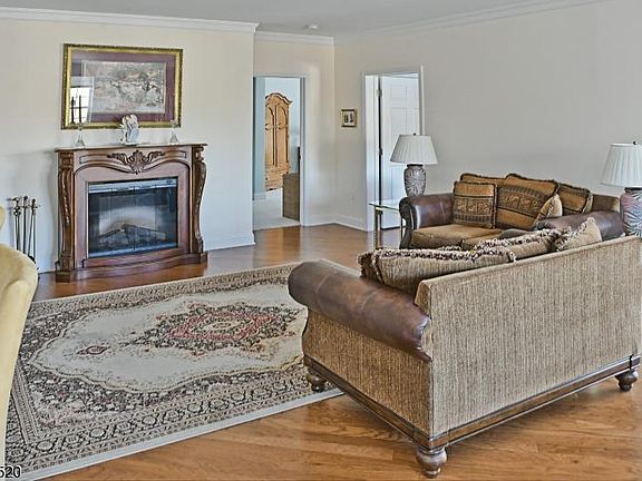 4th image of 7204 Polk Dr