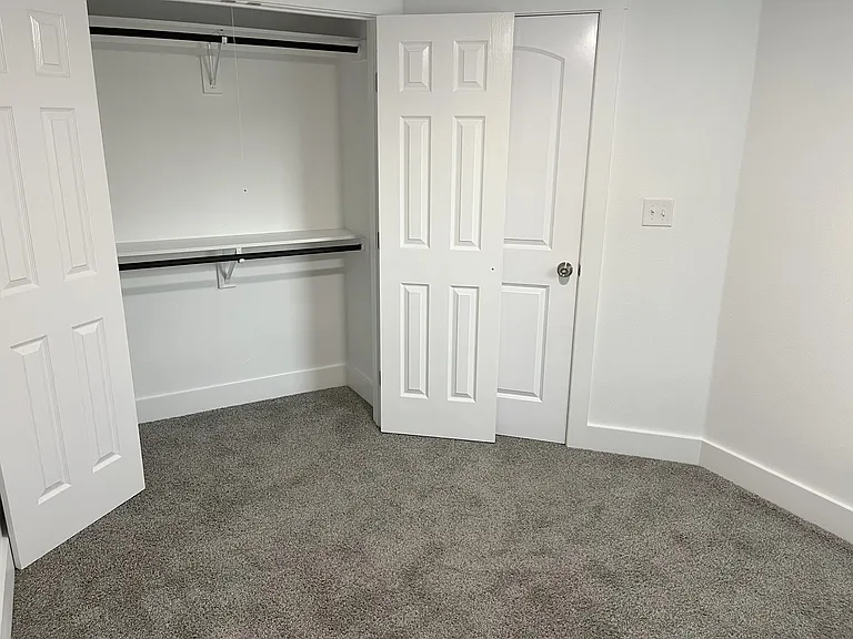 1116 S Tone Ave — Photo 13