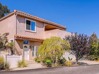 121 Navajo Ln, Topanga, CA, 90290