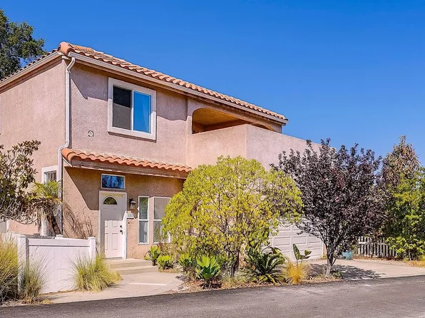 121 Navajo Ln, Topanga, CA 90290