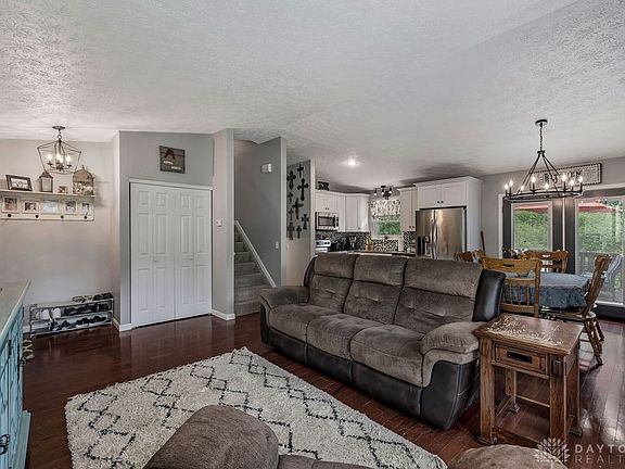 2nd image of 5520 Southgate Blvd
