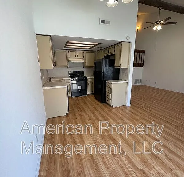 6185 S Zunis Ave — Photo 9