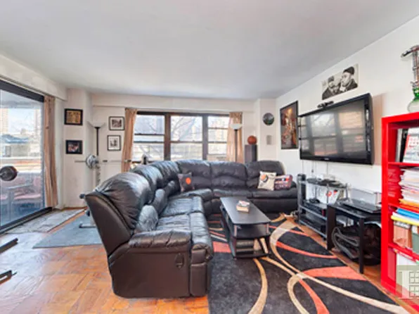 387 Grand Street image 1 of 5