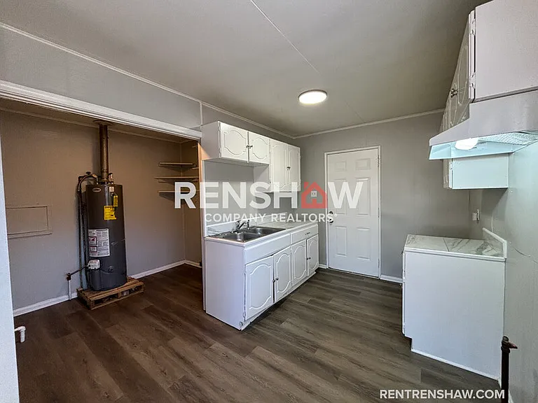 3240 Madewell St — Photo 6