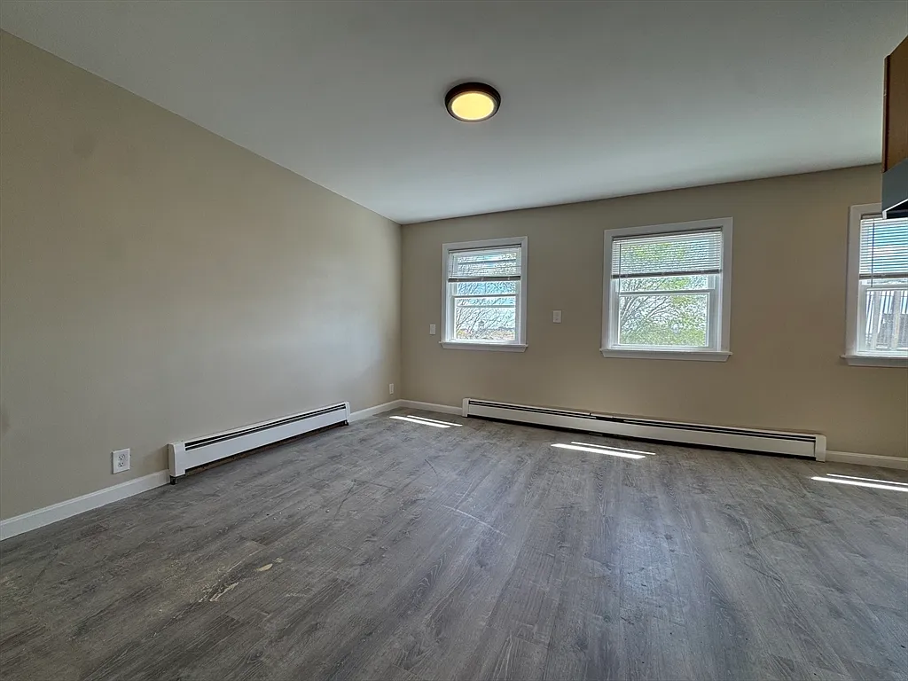 1 bed, 1.0 bath, 600 sqft, $2,295 — Photo 3