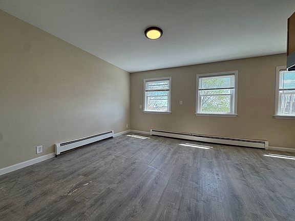 3rd image of 95 Princeton St #3