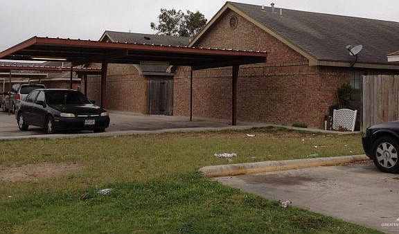 5th image of 1501 W Carmen Ave