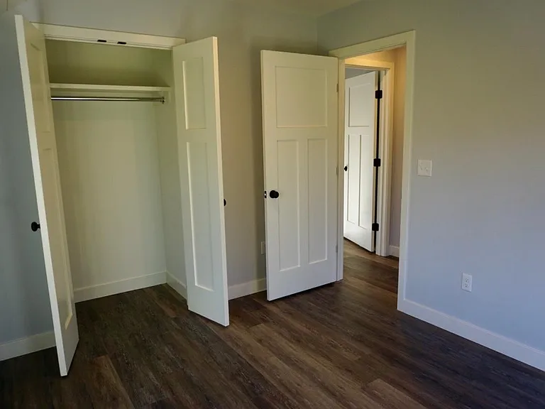 4 Hemlock Rd — Photo 18