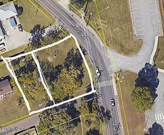 2nd image of 0 SW Pinner Dr