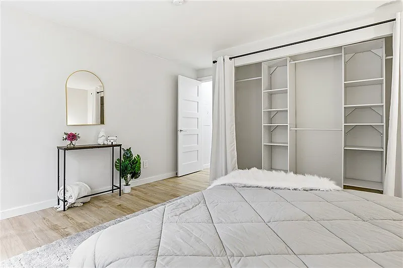 1 bed, 944 sqft, $2,995 — Photo 2