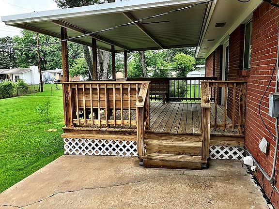 Level, fenced backyard 