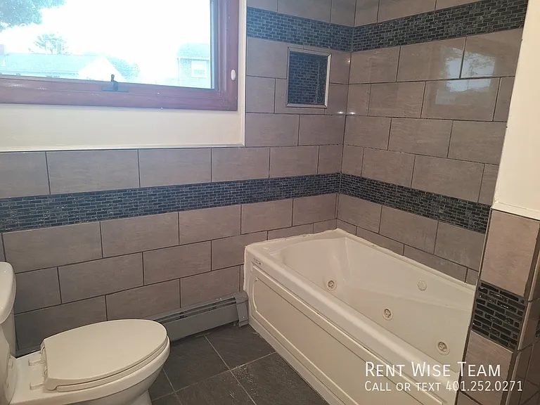 33 Garden Dr — Photo 17