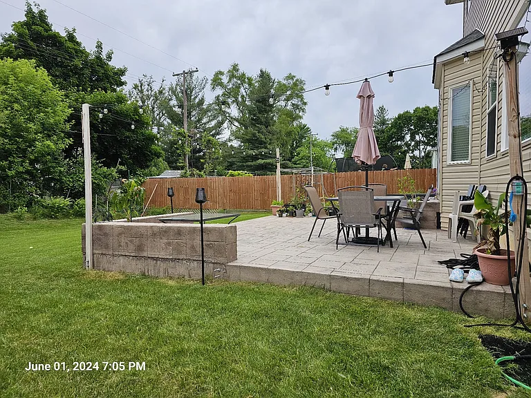 2466 Eastern Ave — Photo 6