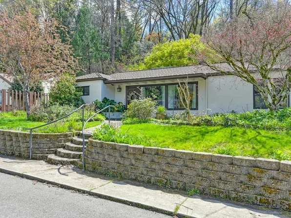 1350 Martin Ln, Placerville, CA 95667