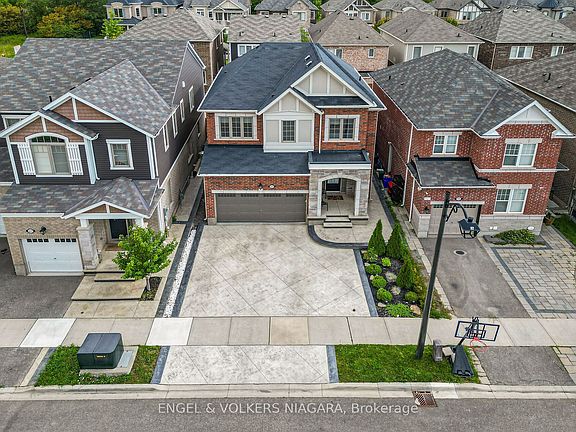 3rd image of 1221 Rose Way S