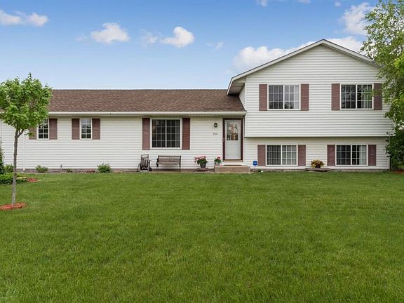 2nd image of 520 Lindsey Ln