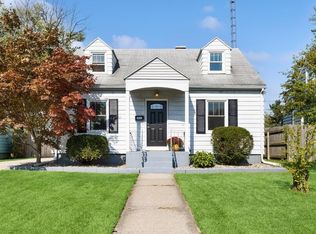 2412 Langley Ave, Saint Joseph, MI 49085