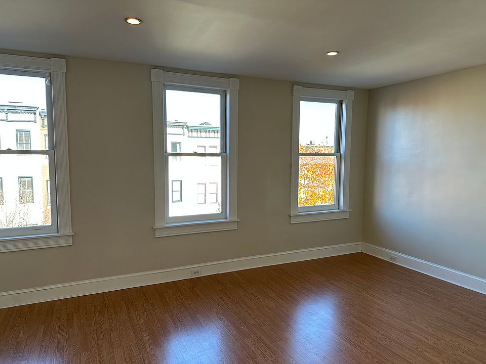 1st image of 1728 Bolton St APT 3