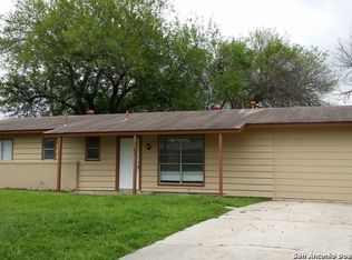 7142 Hickory Grove Dr, San Antonio, TX 78227