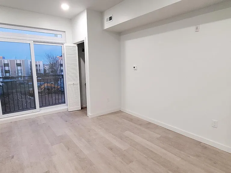 2036 Germantown Ave #1 — Photo 2
