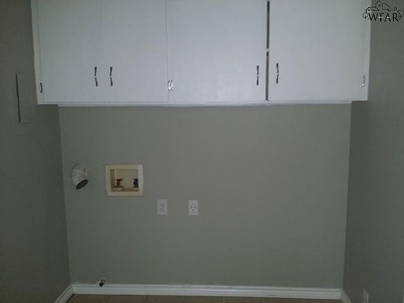4th image of 505 W Rebecca Ave