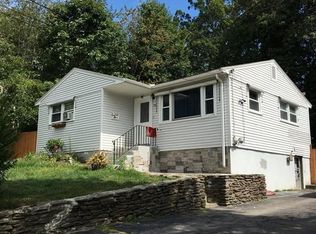 27 Wayside Rd, Worcester, MA 01605