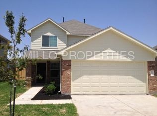 2902 Junction Dr, Houston, TX 77045