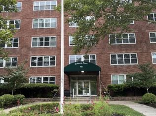 926 Bloomfield Ave APT 8K, Glen Ridge, NJ 07028