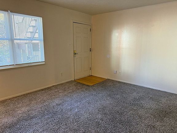 4th image of 5525 Jacksboro Pike #5525J-04