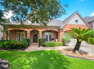 5902 Garden Hills Dr, Sugar Land, TX 77479