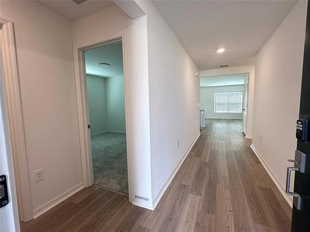 Building Photo - 148 Summerlin Loop