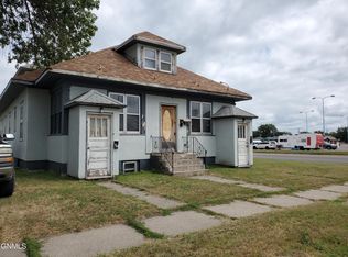 923 4th Ave SE, Jamestown, ND 58401