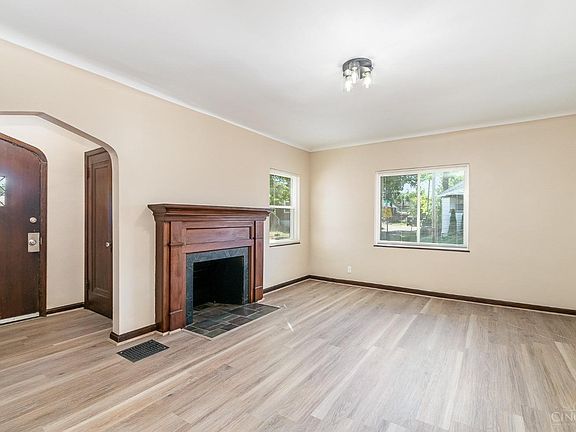 4th image of 5003 Laconia Ave