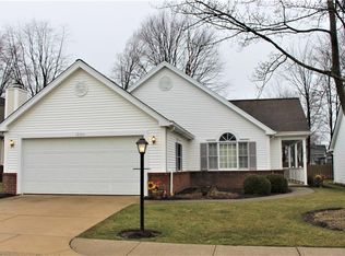 19393 Lauren Way, Strongsville, OH 44136